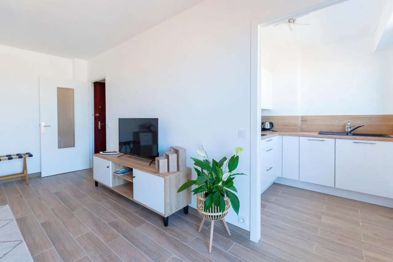 Studio Les Lucioles Menton 0*,  France